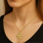 Collana con nome a tre nomi con quadrifoglio – argento sterling 925 con placcatura in oro 22 carati