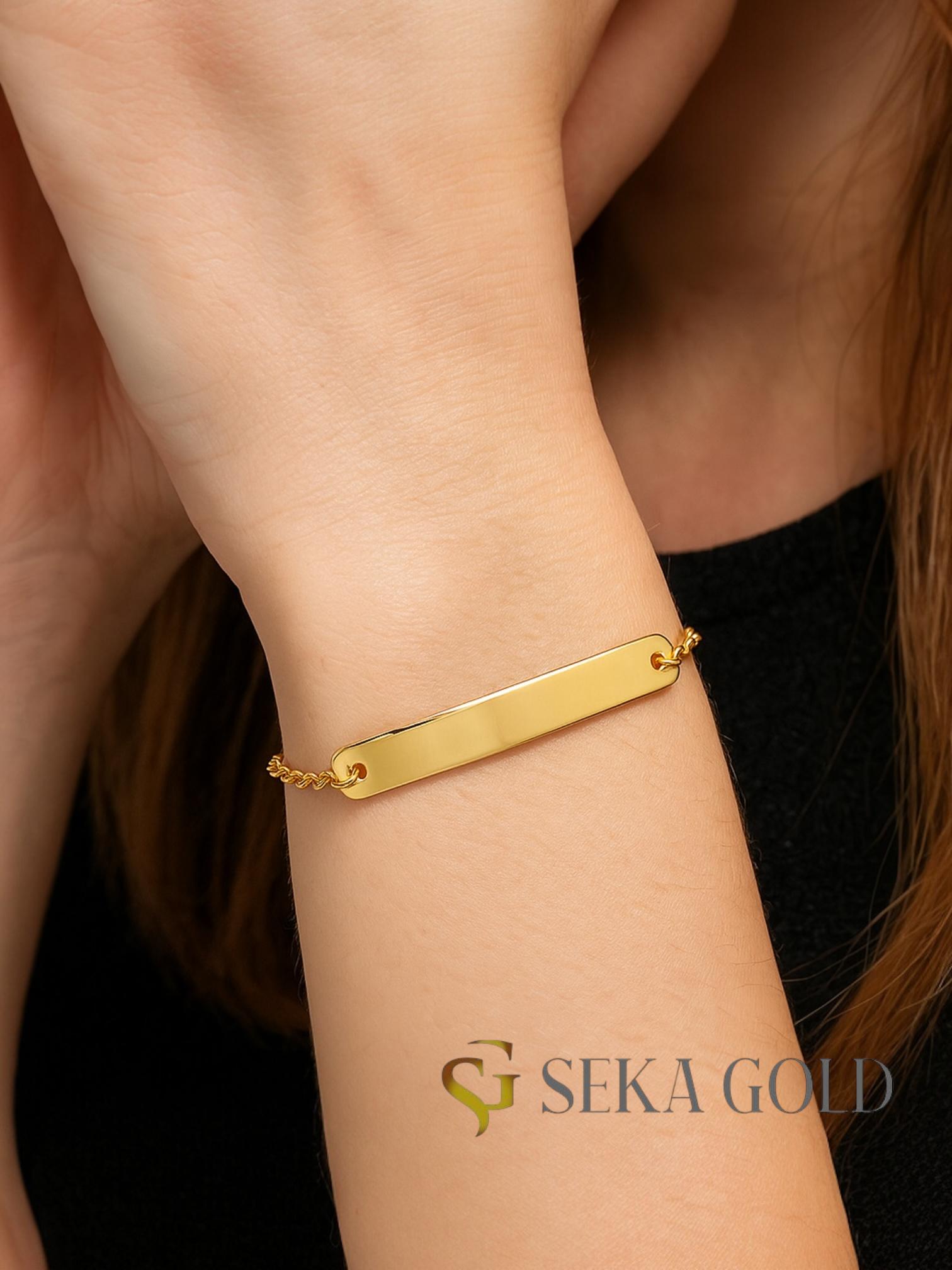 2e5df2d4-57ba-4ea1-979e-9d504d5b514b.jpeg Namensschild-Armband mit Plakette – 925er Sterlingsilber - immagine 1