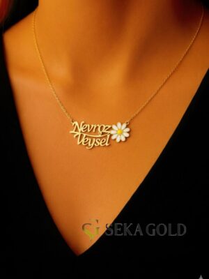 Naamketting met twee namen en madeliefje – 925 sterling zilver