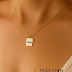 Collana con nome e placca rettangolare – Argento sterling 925